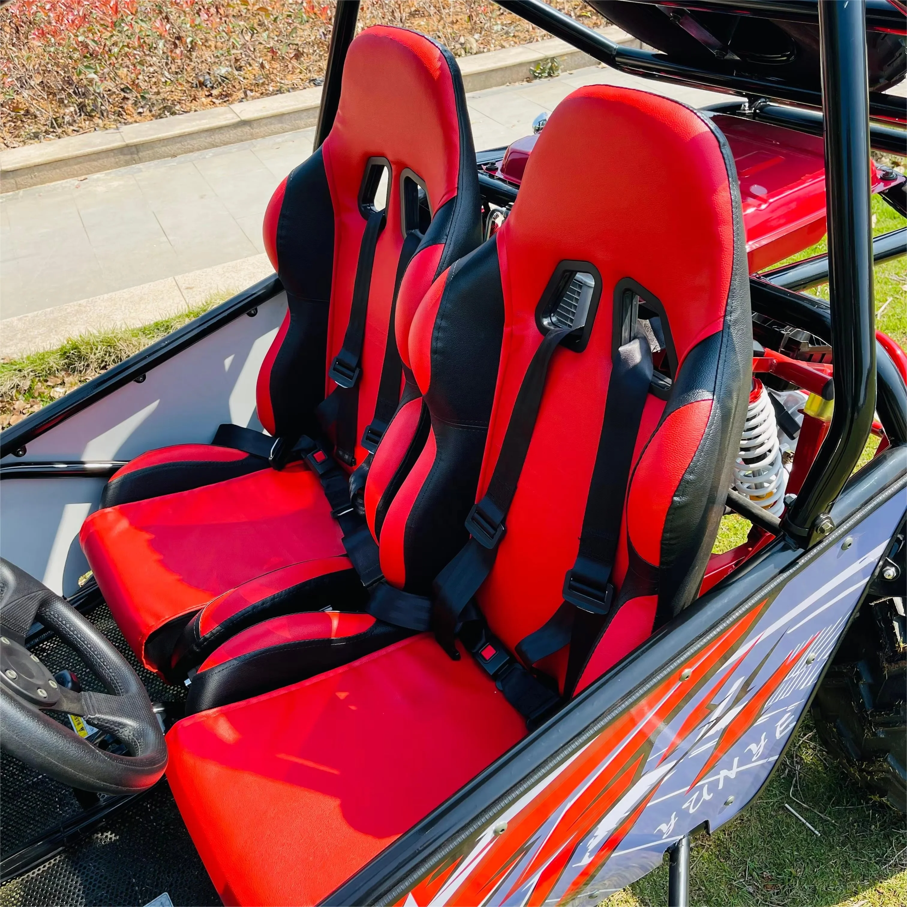 China 300cc Snowmobile with 80km/h Speed Electric Start 10 Inch Aluminum Tire Four Stroke Air-Cooled Snow Scooter Snowmobiling