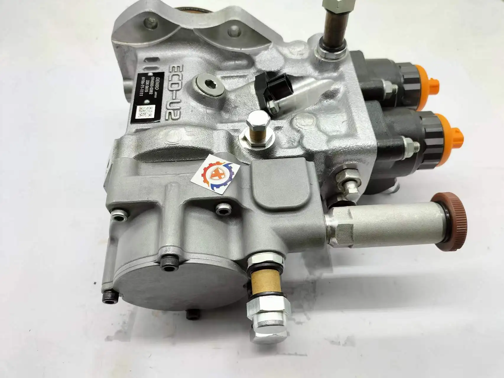 SA6D125 6D125 Engine Injection Pump for PC400-7 PC450-7 PC460-7 Excavator Fuel Pump 6156-71-1110 094000-0382 6156-71-1111