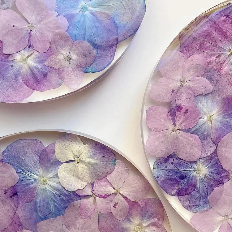 Hot Sell epoxy resin nature dried purple flower design round coaster for tea cups&water glass custom resin coaster