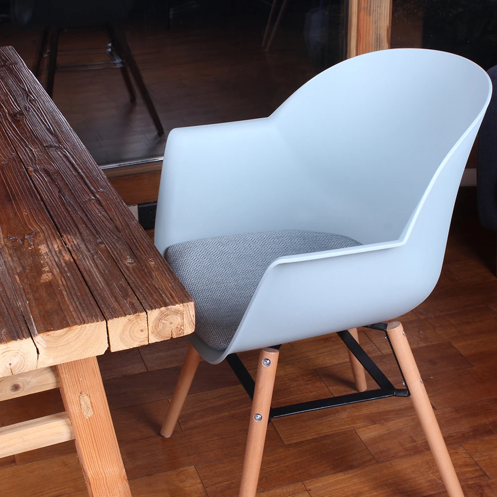 luxury nordic chair sillas comedor plastic dining chair with wooden legs