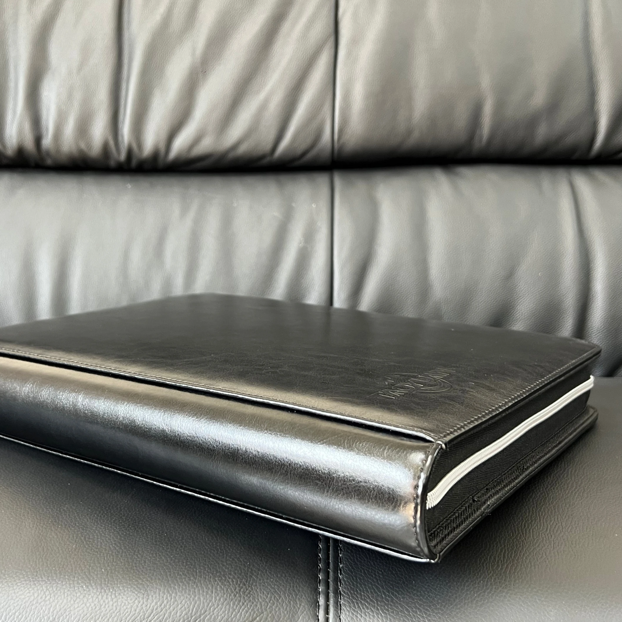 Customization your Valued toploader binder for Plastic Hard Baseball Card  252 large collection album