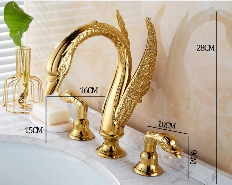 European style Luxury Golden Swan Basin Three Hole Faucet Washbasin Hot And Cold Split Bathtub Faucet Crystal GF1347