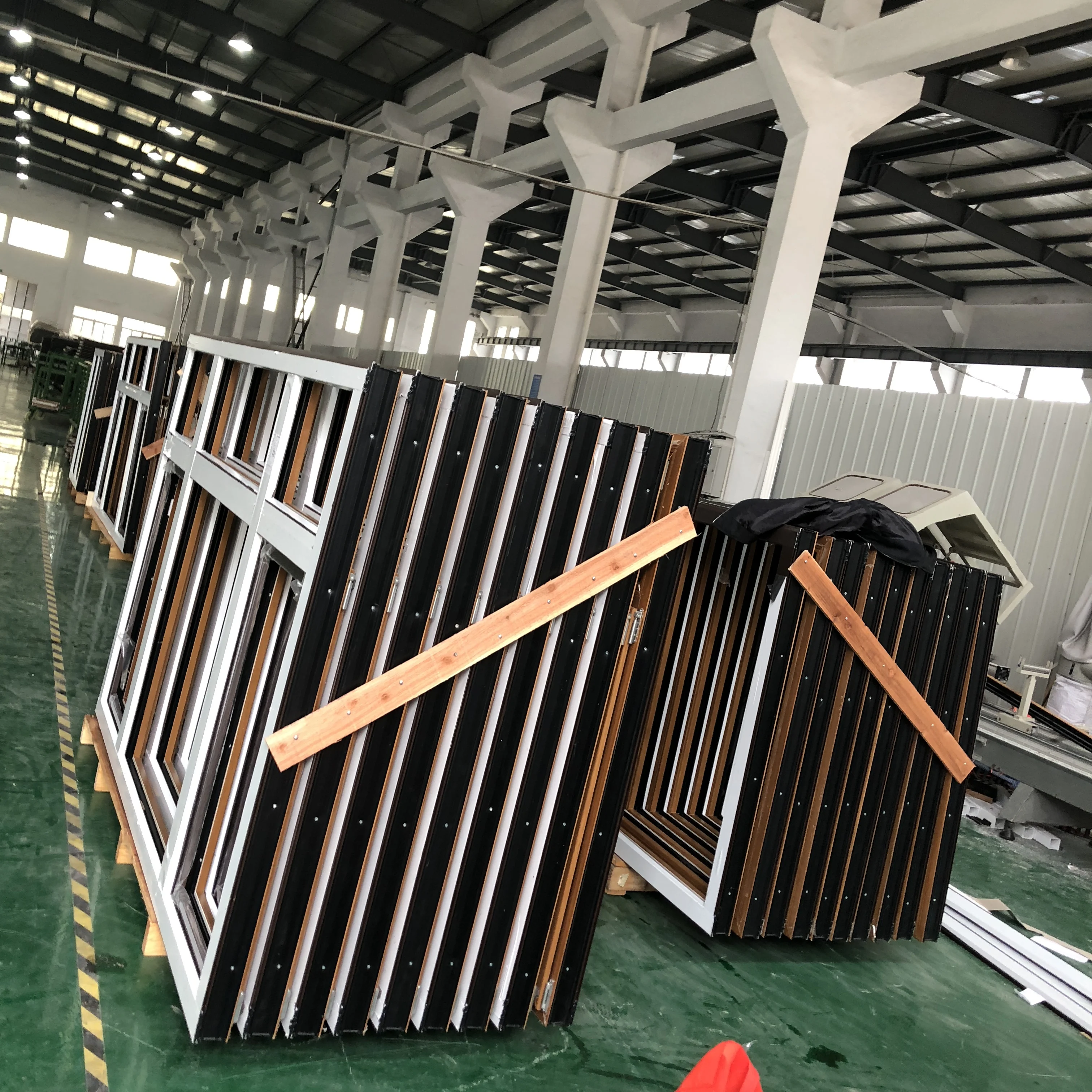 High Quality Waterproof Aluminum Cladding Wood Casement Window