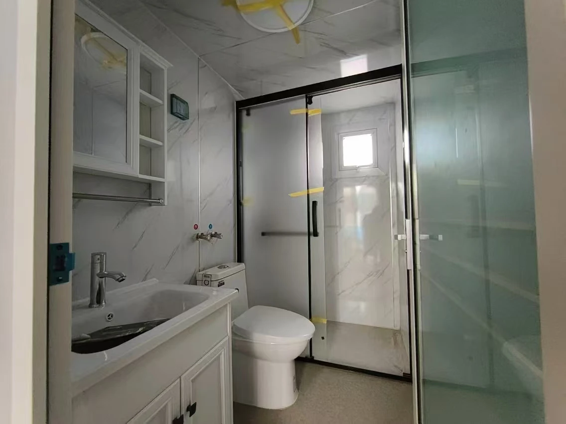 Wholesale Price 20 feet 30 feet 40 Feet Modern Portable Container House Prefab Mobile Homes Luxury Villa Expandable House