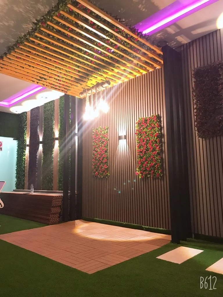 Деревянная пластиковая настенная облицовочная Декоративная наружная стеновая панель и доски из ДПК