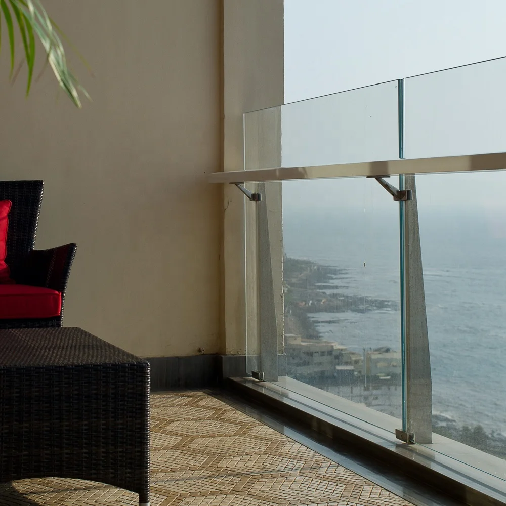
Point support glass railing system with 13.52mm SGP laminated glass 