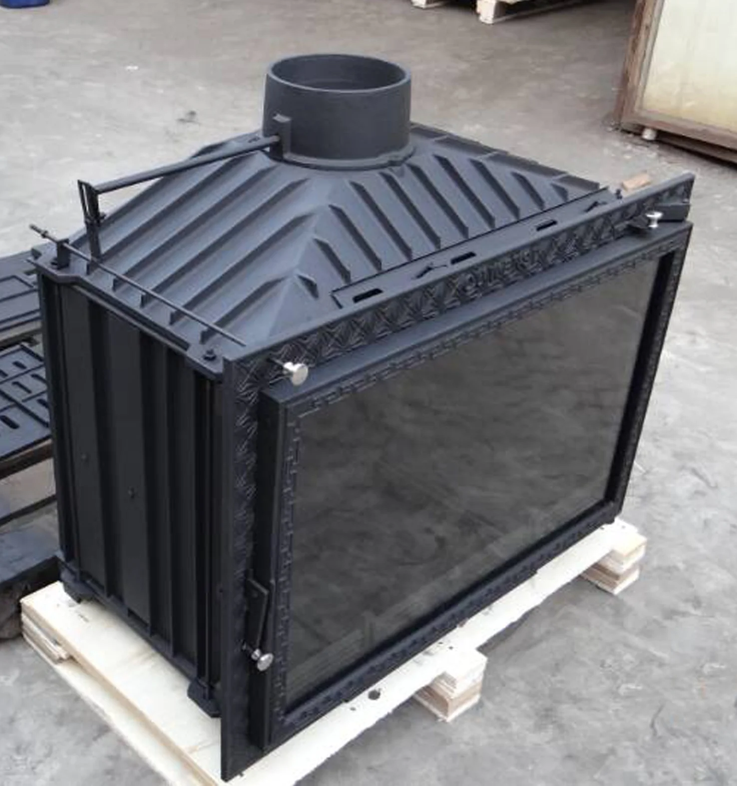 Wood Burning Fireplace Insert (BSC327) Factory Direct Selling Cast Iron Black Metal Living Room Graphic Design Indoor European