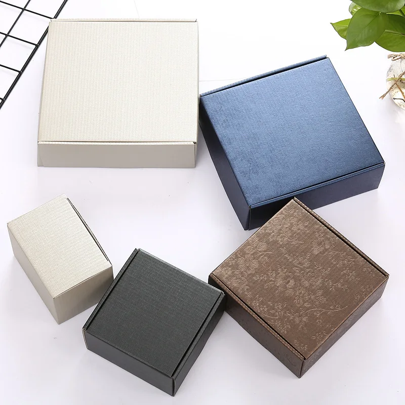 
Pearlescent embossed airplane cosmetic mask color gift food outer packaging box square small customized paper box 