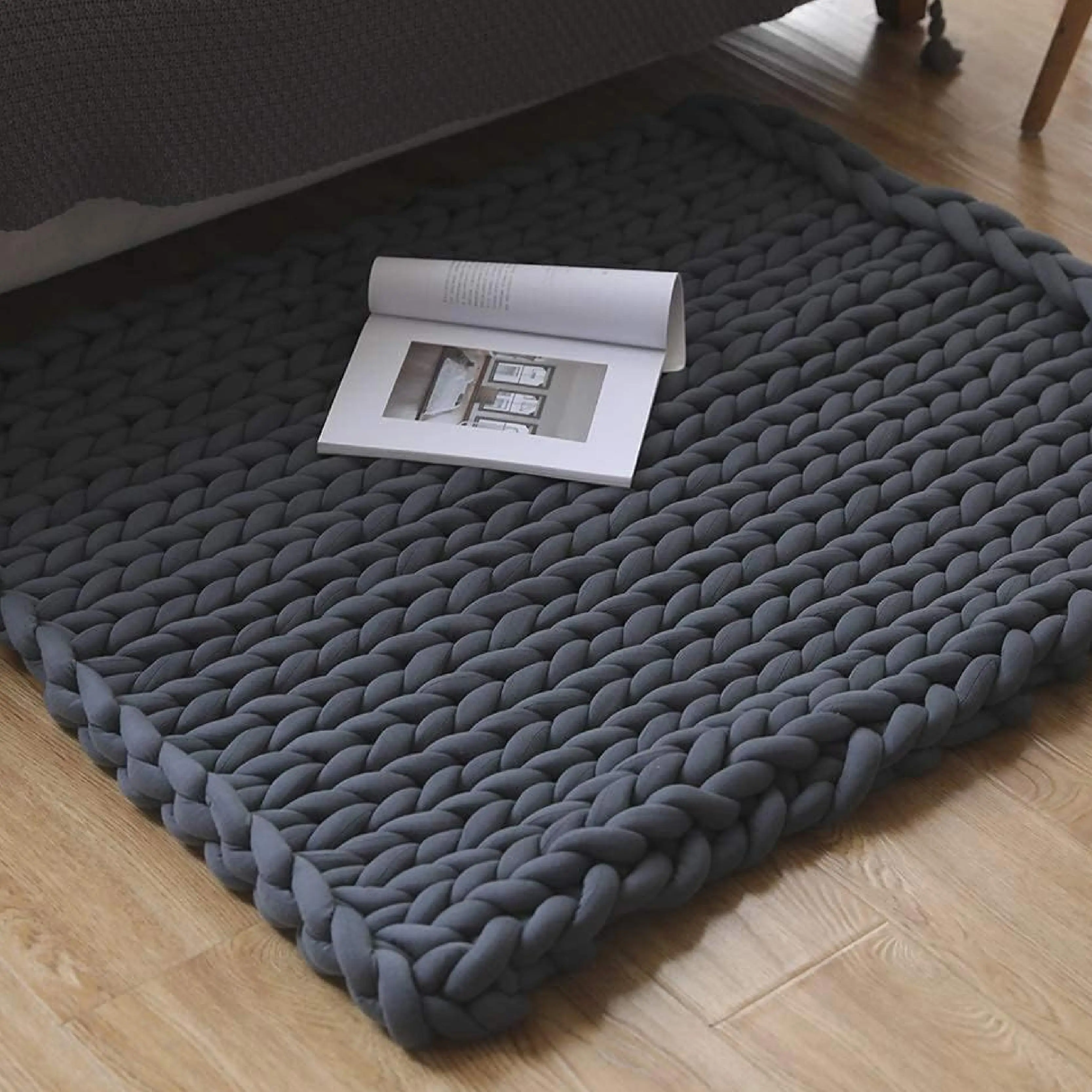 Luxury Super Thick Cozy No-Shedding Braided Cable Knit Winter Blanket Chunky Knitted Heavy Weighted Throw with Cooling Feature