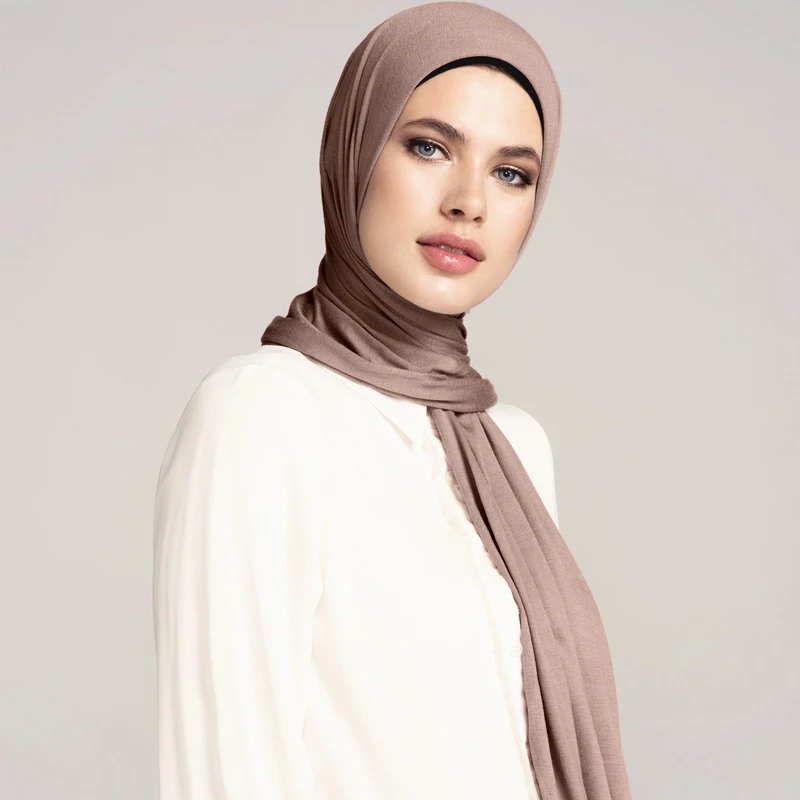 Factory wholesale 180*80cm Dubai stretchy hijab women Muslim plain color thin viscose jersey scarf