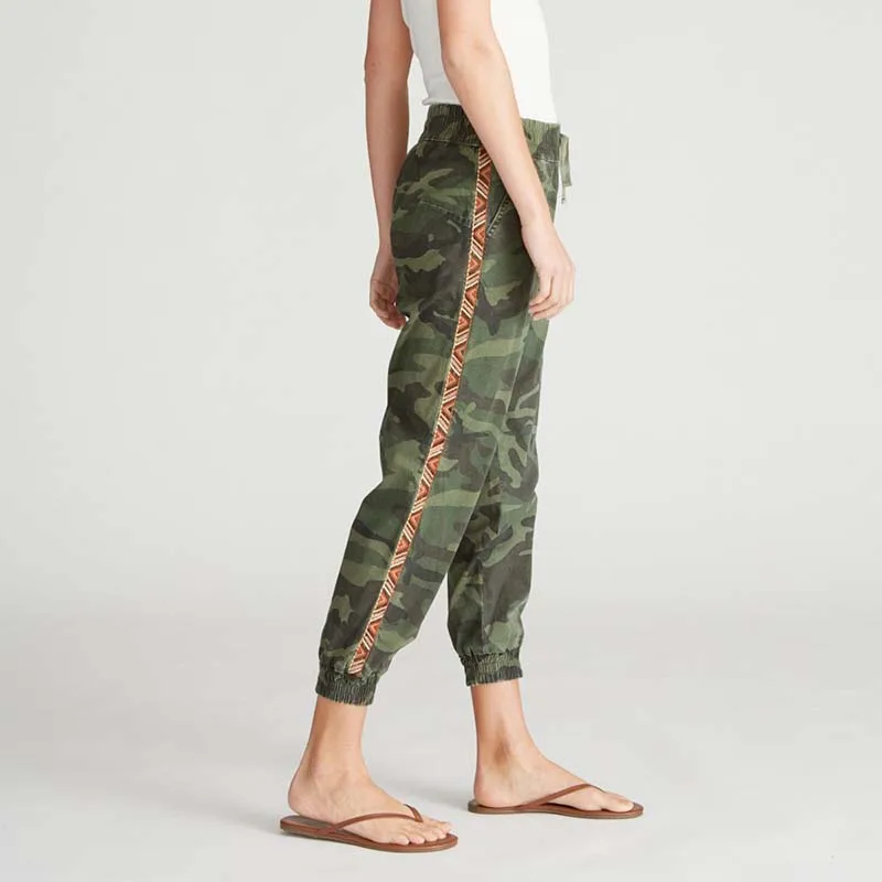 Fashion style ladies middle waist casual camouflage overalls trousers custom embroidery pant for women STPT058