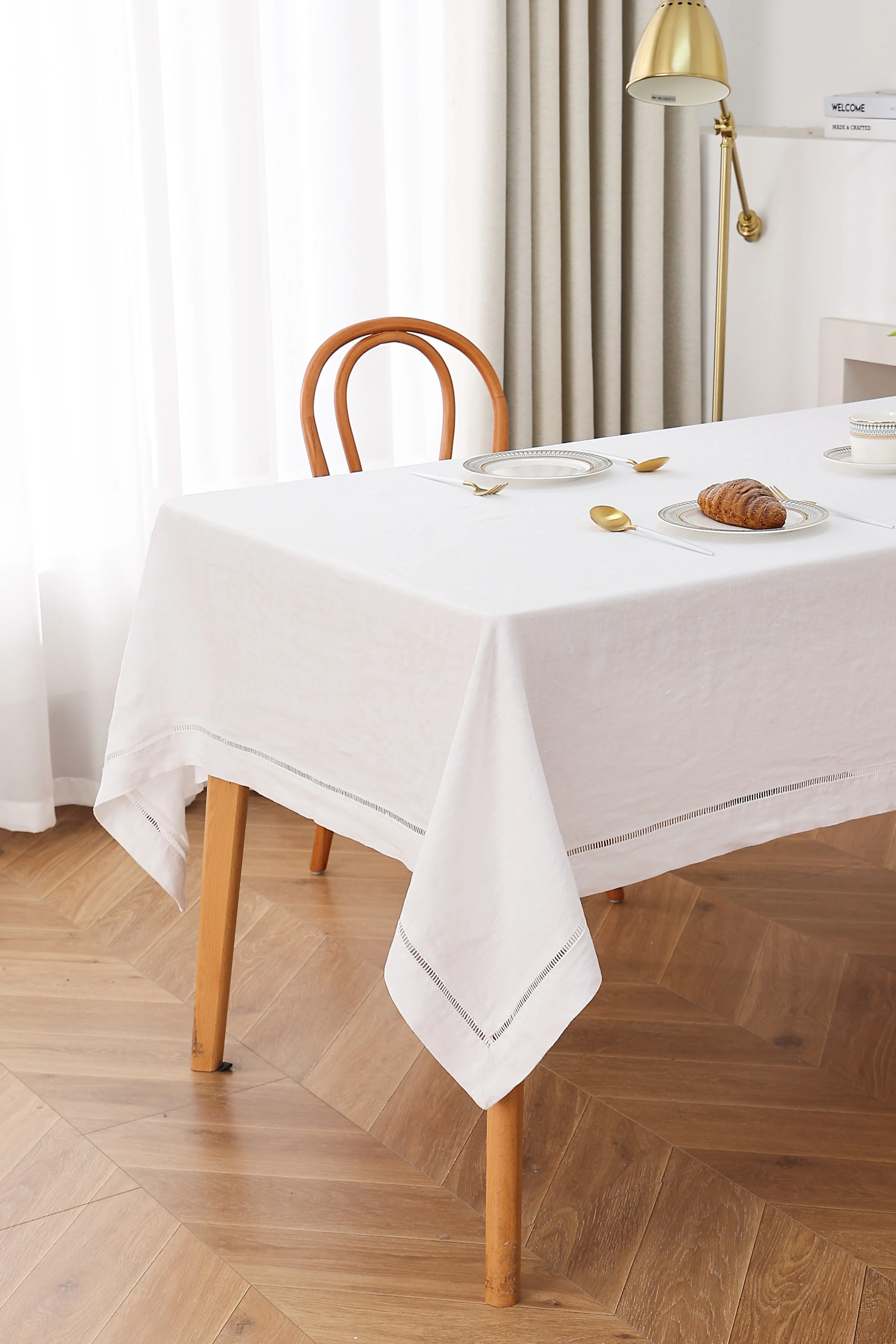 Linen table cloth Amazon hot seller Nordic country home rectangular round Flaxlinen hemstitch table cloth skirt Ladder Lace Trim