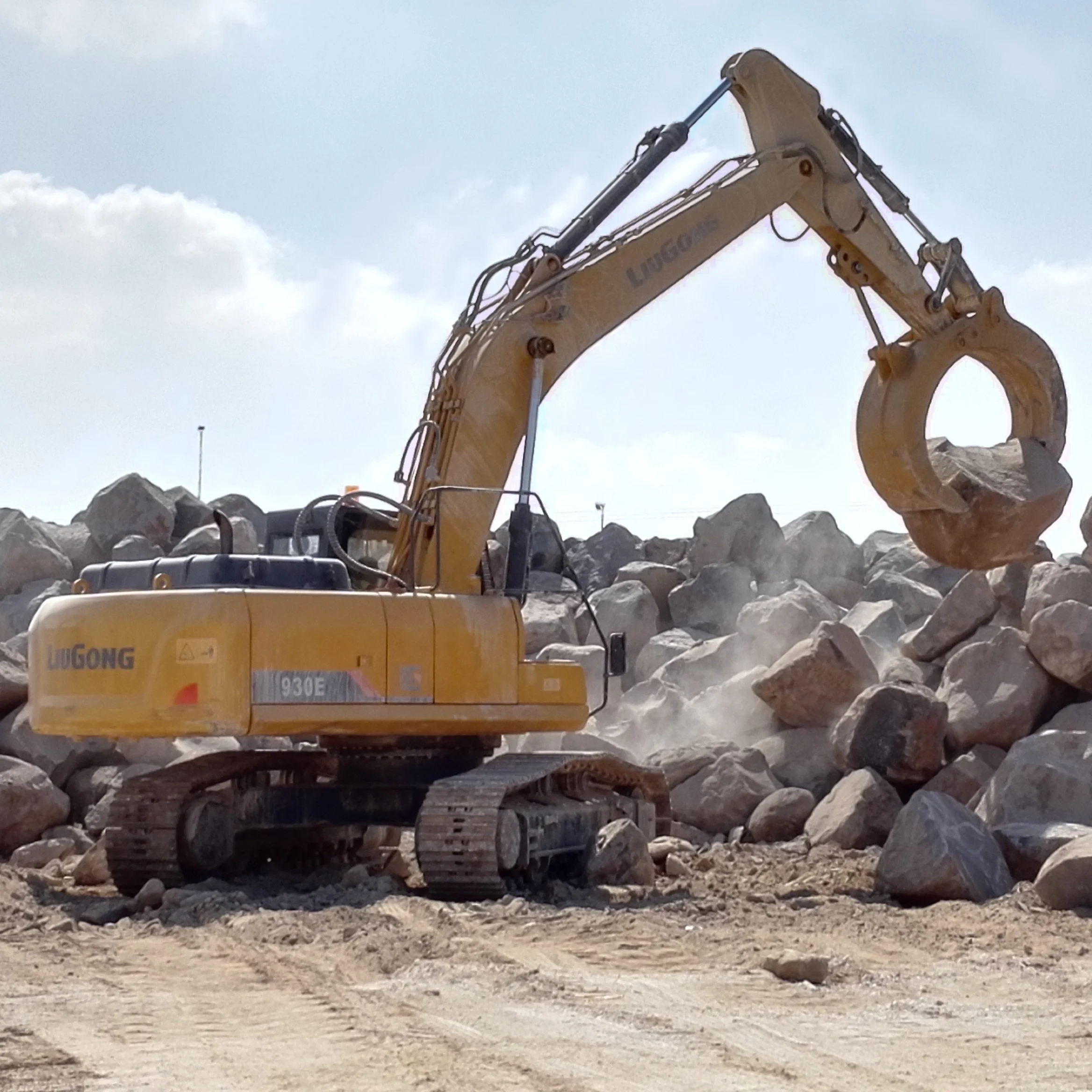 LiuGong excavator machinery  excavadoras CLG930E (EPA Tier 3 / EU Stage IIIA) Hydraulic Excavator for Construction Working