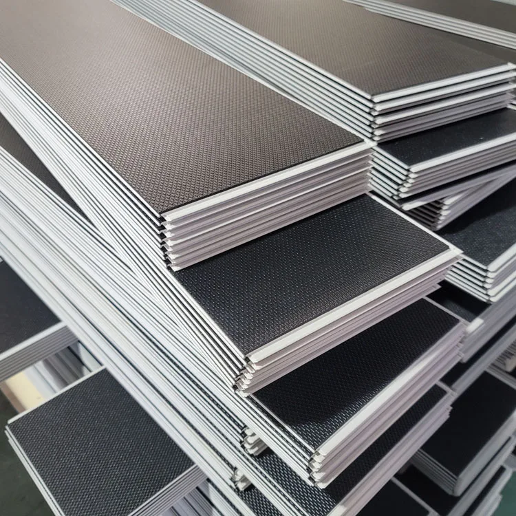 waterproof wood grain 4mm 5mm 6mm 7mm 8mm pvc click lock spc flooring lvp flooring vinyl plank luxury vinyl flooring with IXPE