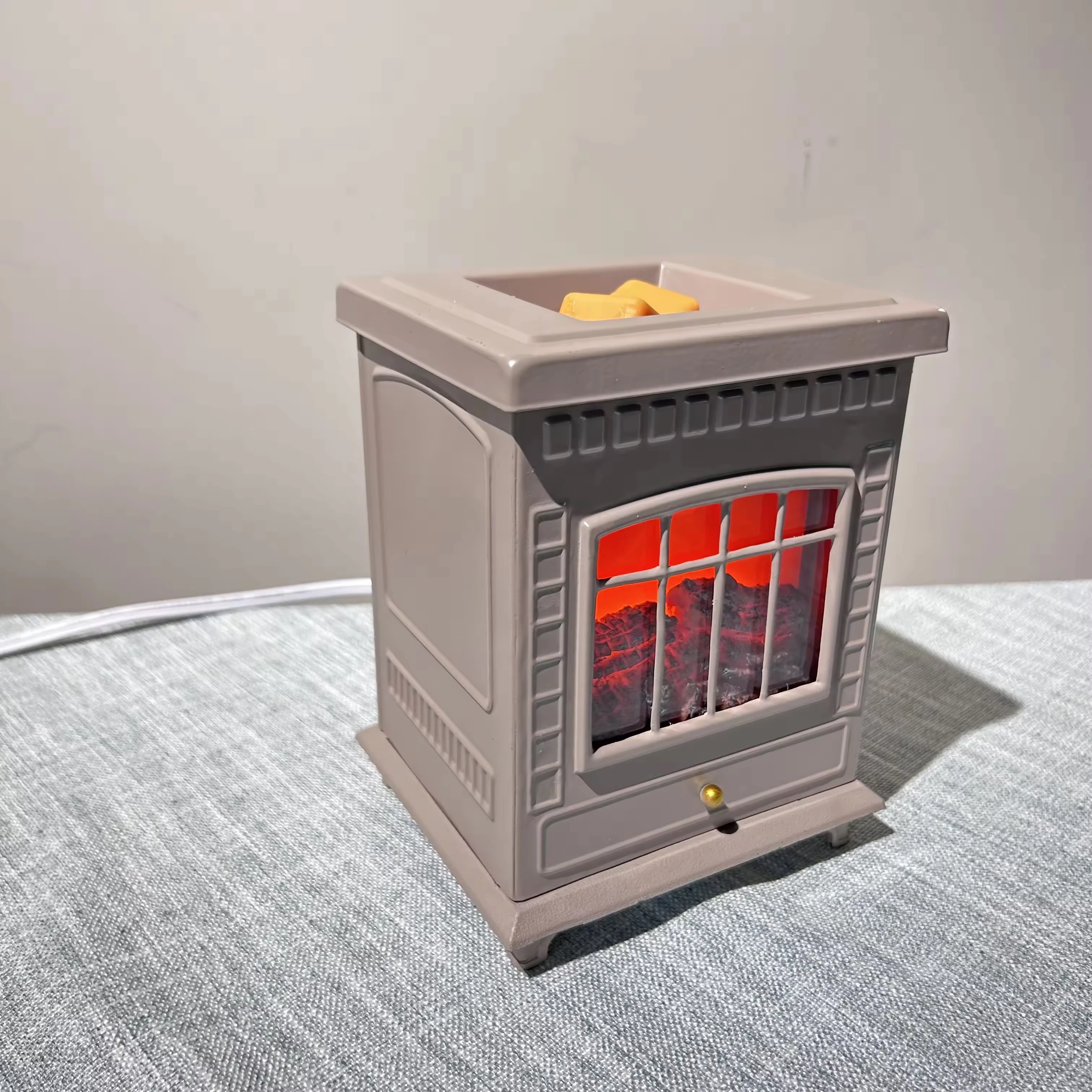 Hot Sale Popular Fireplace Shape Electric Candle Wax Warmer Tart Wax Melt Burner For Night Light Home Gifts Wax Burner