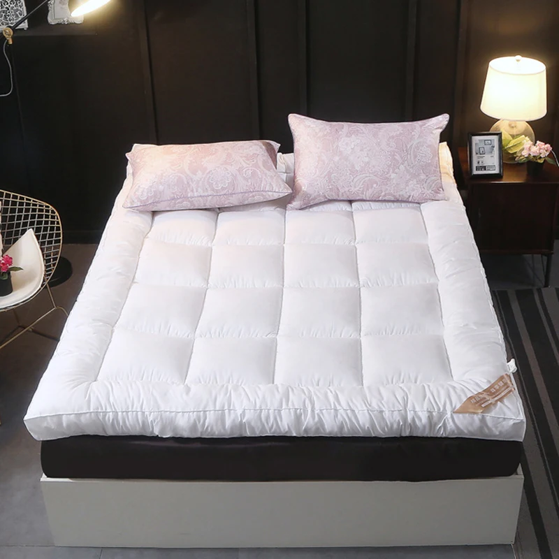 Hot selling Polyester mattress Soft Down alterative 10cm  Mattress Topper For 5 star hotel