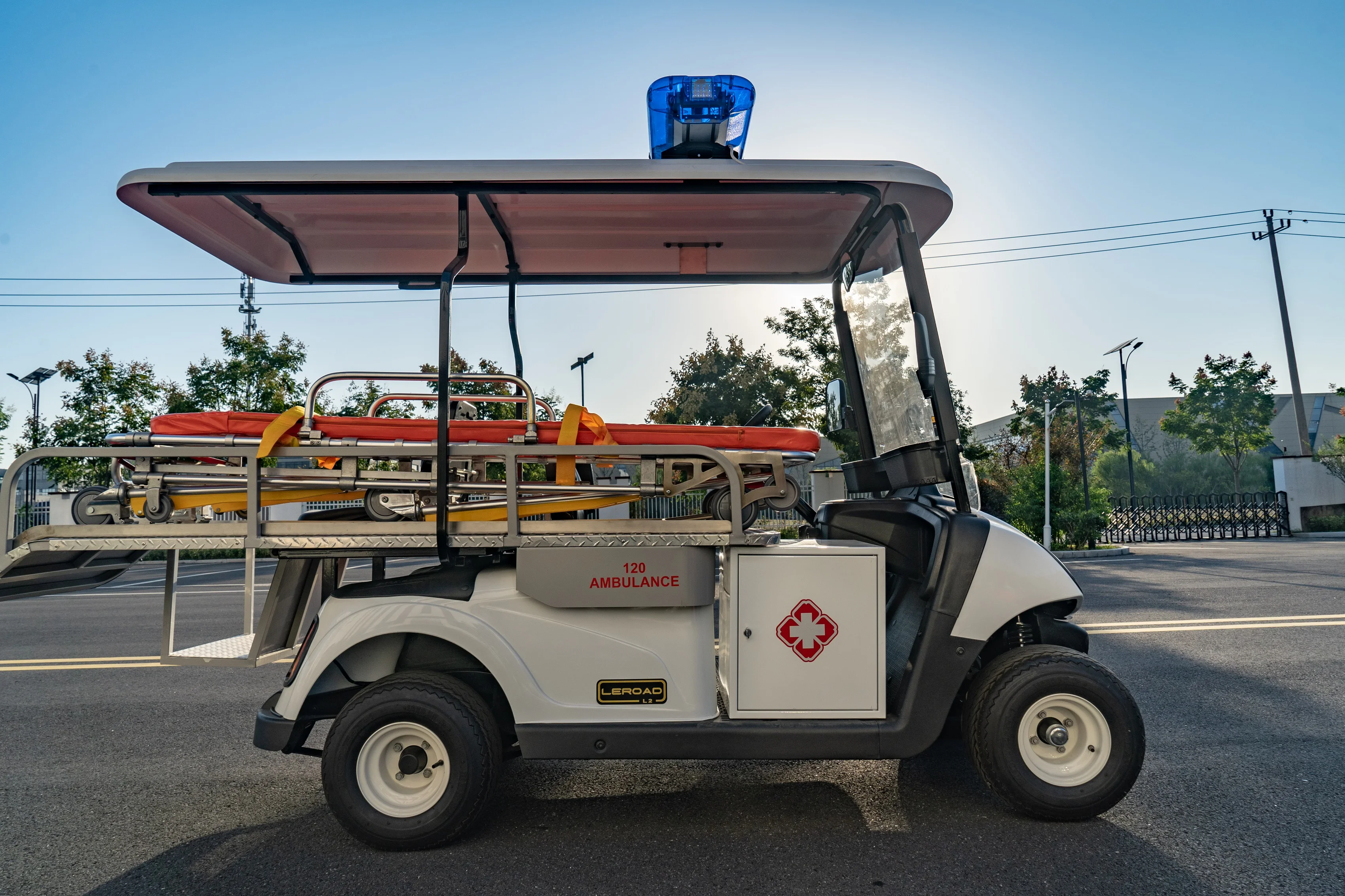 LEROAD NEW MODEL L2 Ambulance Car Durable High Efficiency Convenient 2 Seats Utility Vehicle