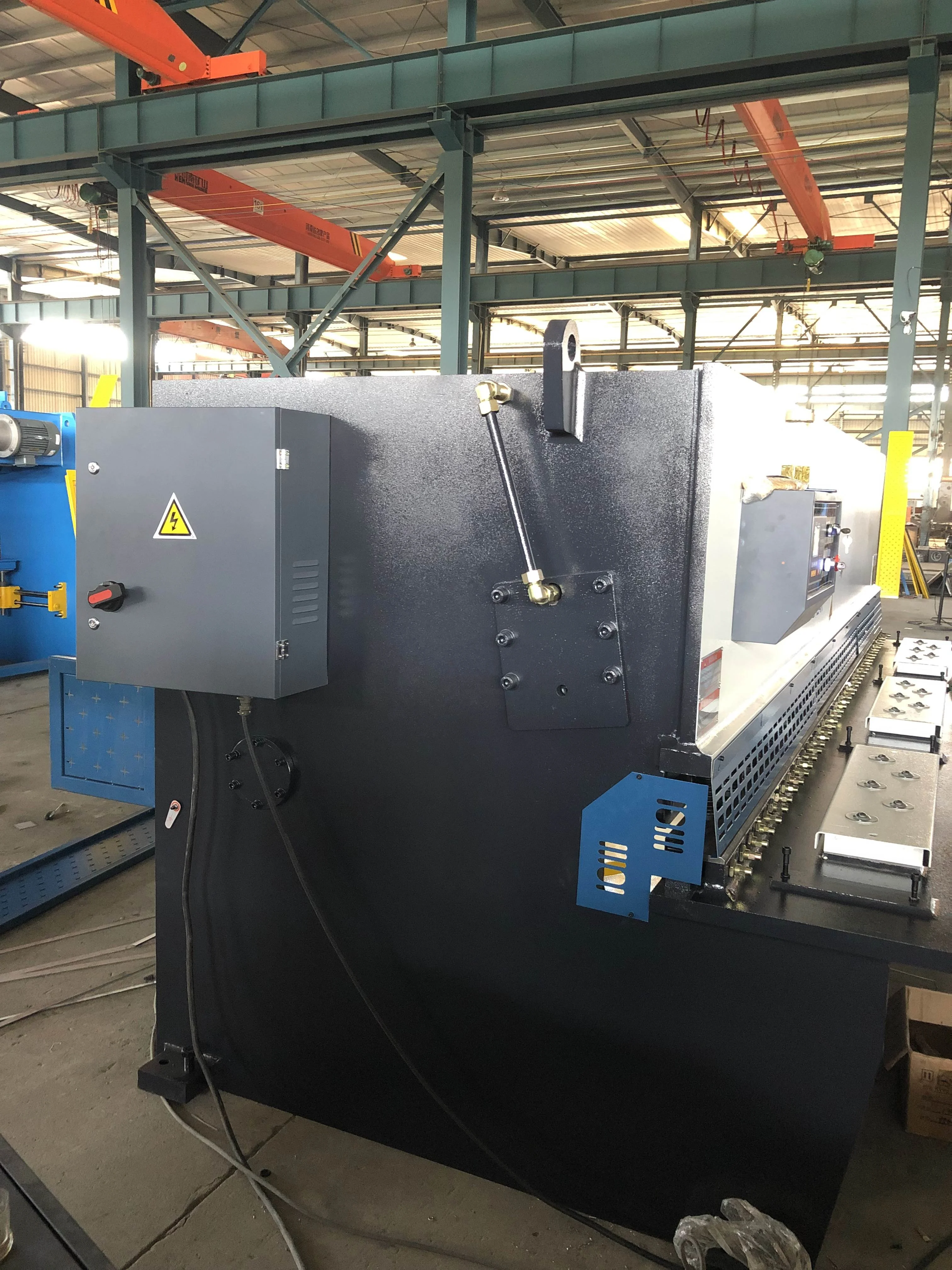 NEW And Used Second hand Shearing Machine, Hydraulic Driving, Easy Operation With Conveyor