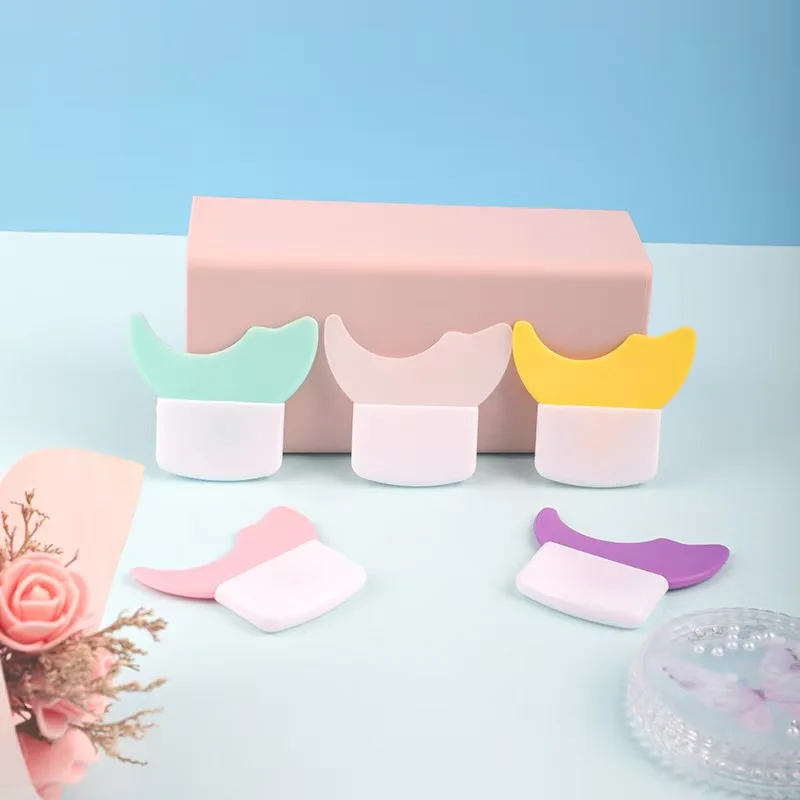 Hot selling Short Handle Silicone Brush Lash Stopper Mascara Guard and Eyelash Eye Shadow Eyeliner Shield Curler Applicator