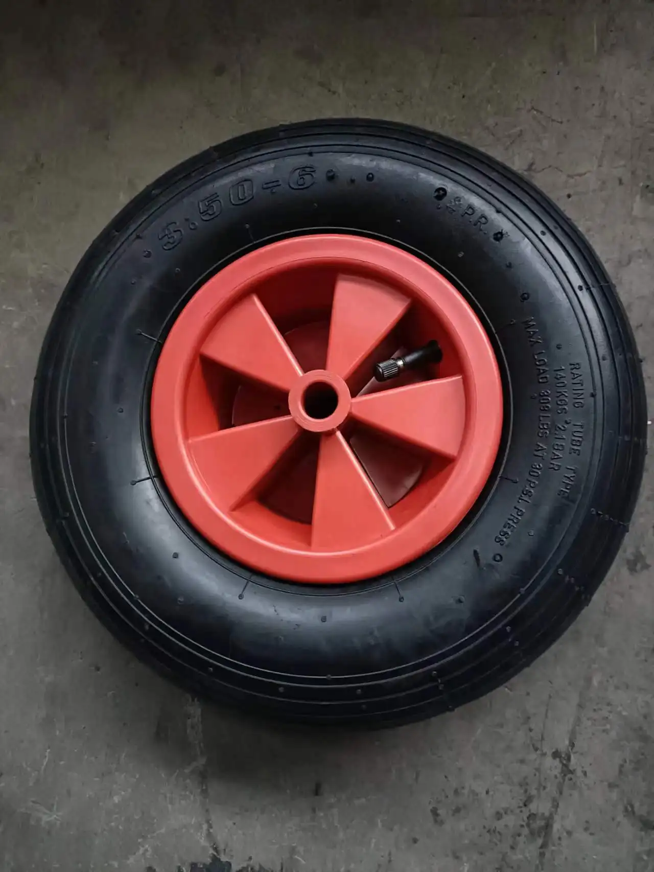 Cheap Price Various Models Wheelbarrow with New Materials for Transport Machine Wheel