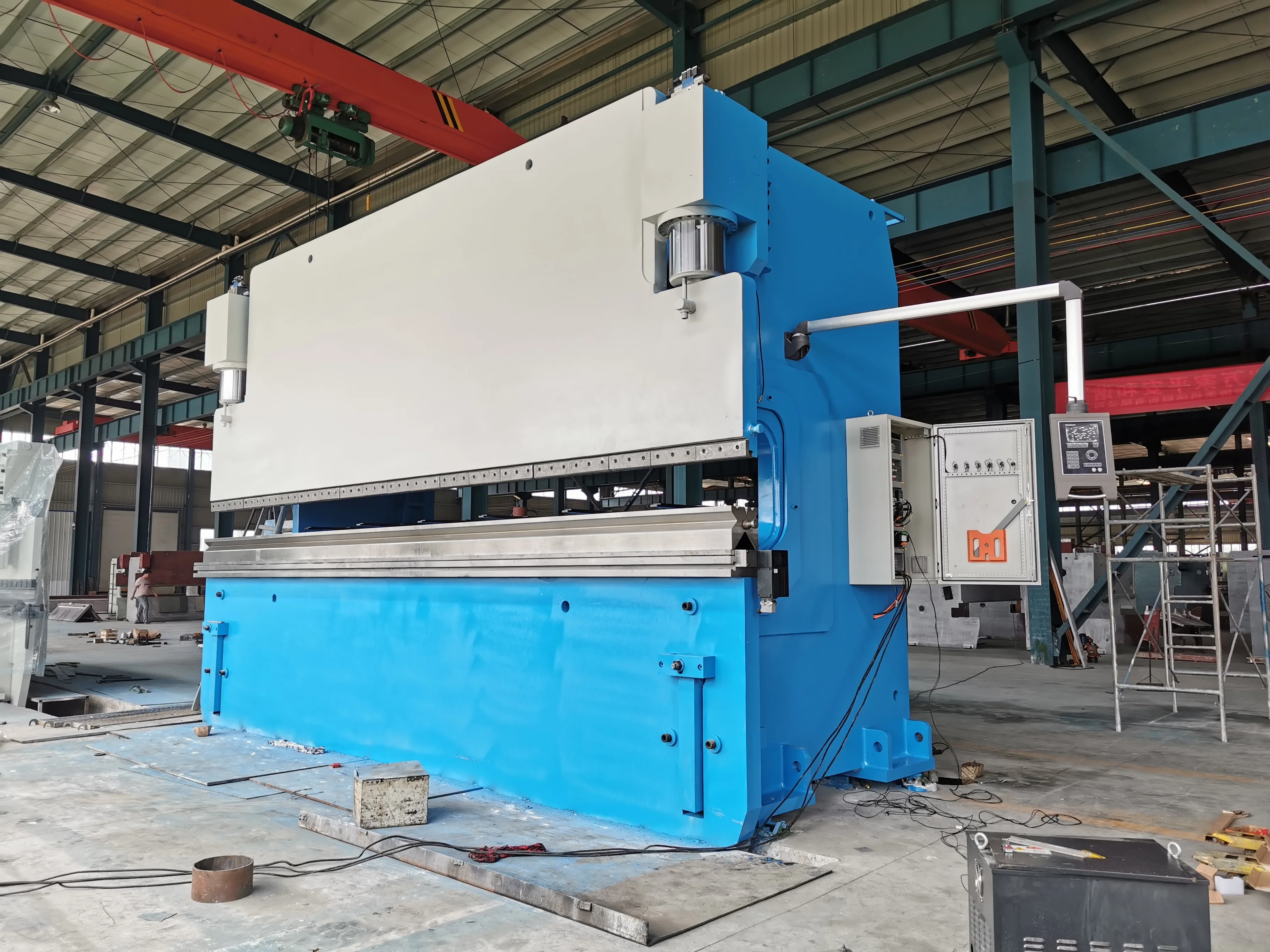 
hydraulic cnc 6m press brake machine 