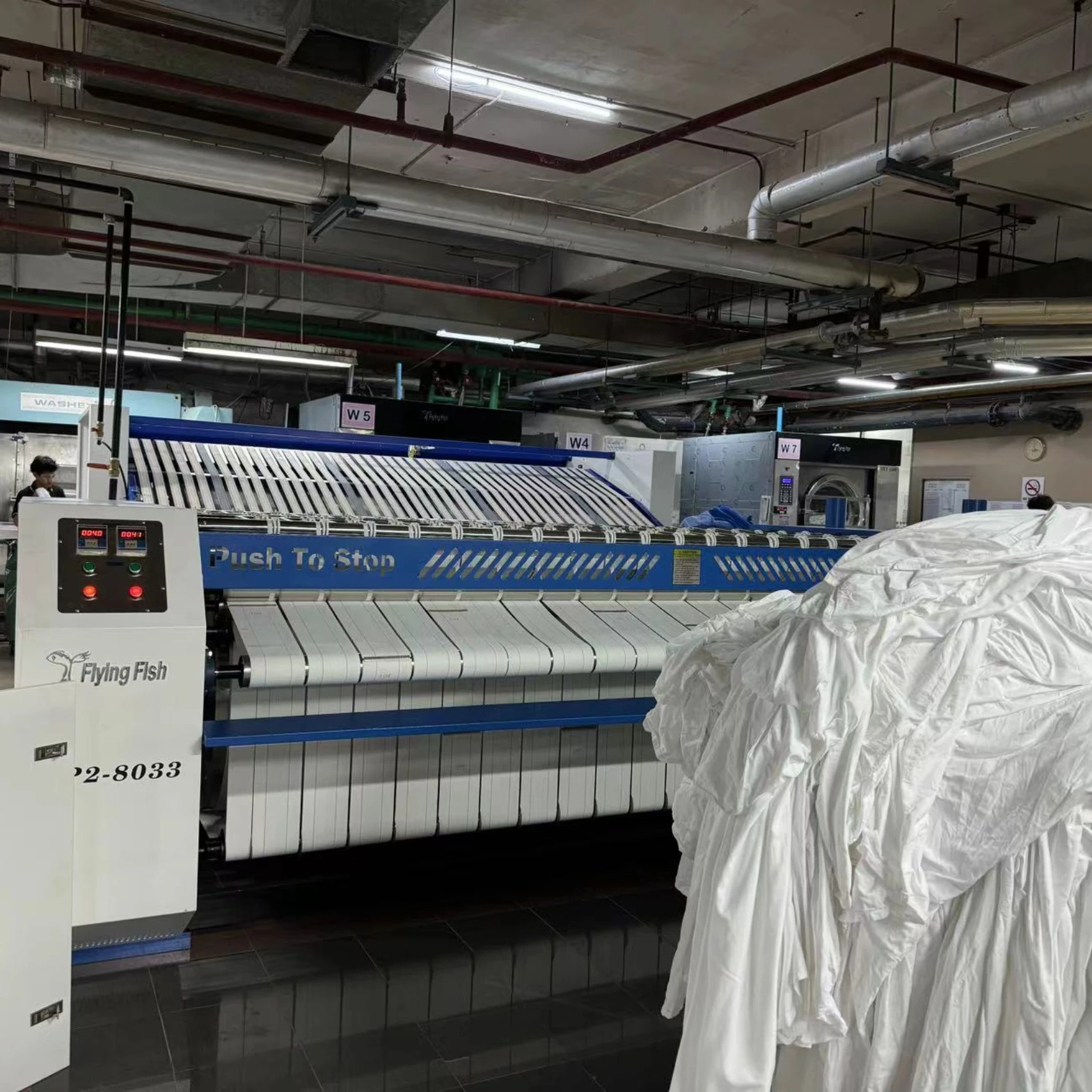 High Speed Industrial Laundry Flatwork Ironer Price Hotel Used Hot Oil Gas Flatwork Roller Ironer