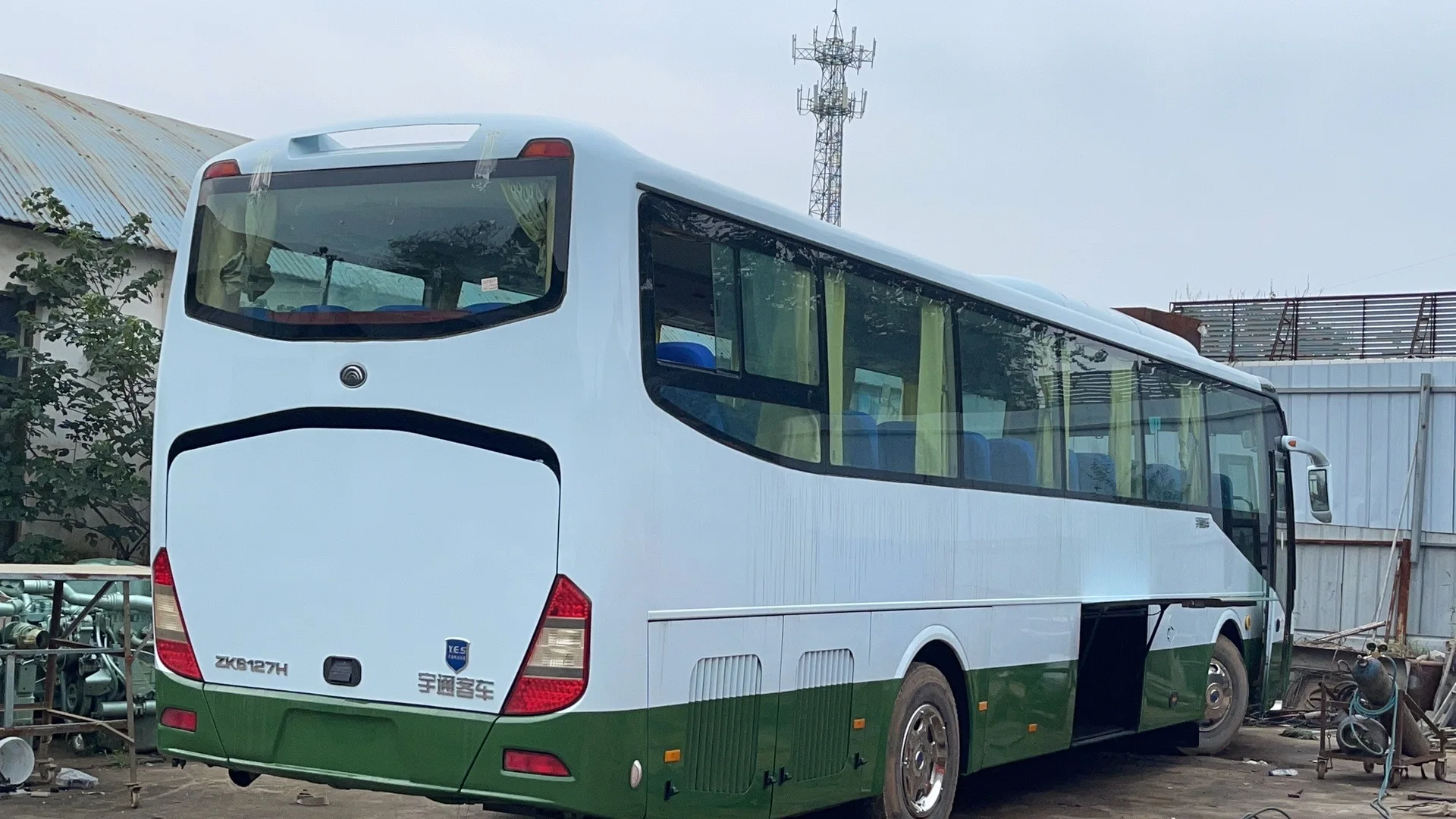 Yutong ZK6127H 65 сидений б/у