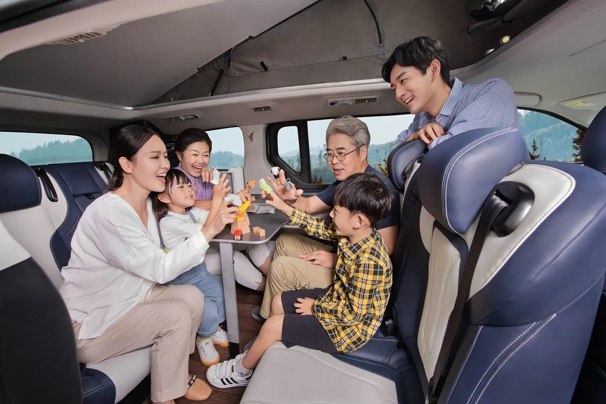 200AH Camper Van Truck MAXUS Traveler G20 Time Edition Rv Camper Motorhome For Family 6 People Motorhome Rv For Sale