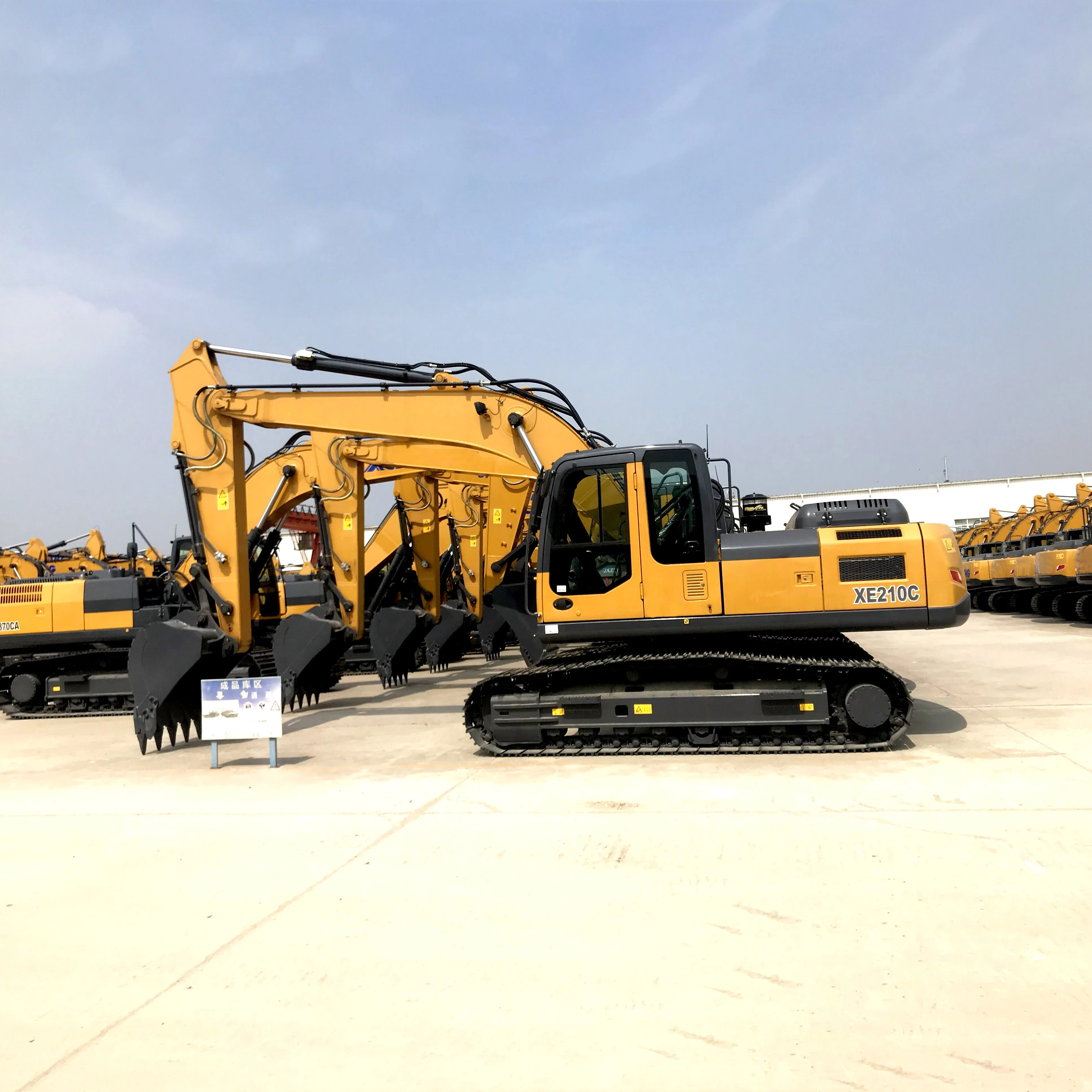 XE210C 21Ton экскаватор с отверстиями