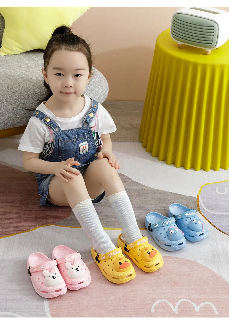 
Children Cartoon Shoes Summer Clogs Children Beach Sandals Kids Boys Girls Soft Non Slip Outdoor Toddler Slippers 