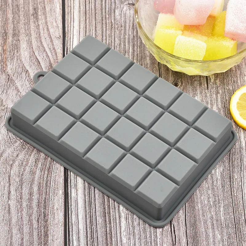24 Grid Big Ice Tray Mold Box Large Food Grade Silicone Ice Cube Tray Mold With PP Lid