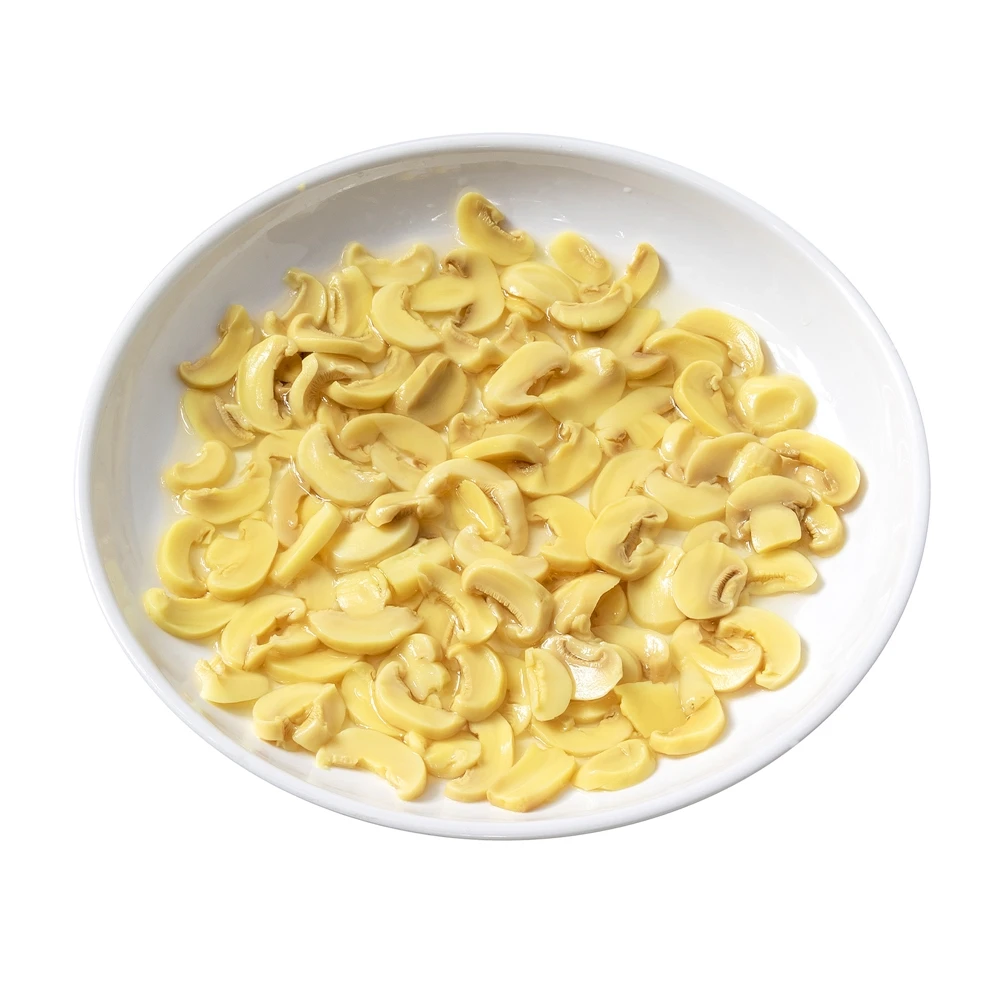 Консервированные куски и стебли грибов