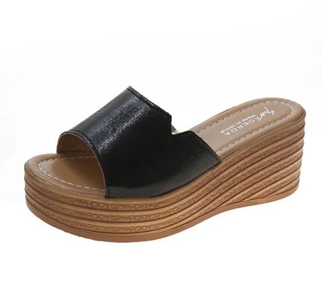 2021 wholesale Fashion women casual elegant outdoor Platform shoes ladies slippers