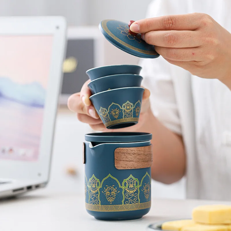 Business gift all in one portable mini portable ceramic pot and cup Chinese luxury tea set