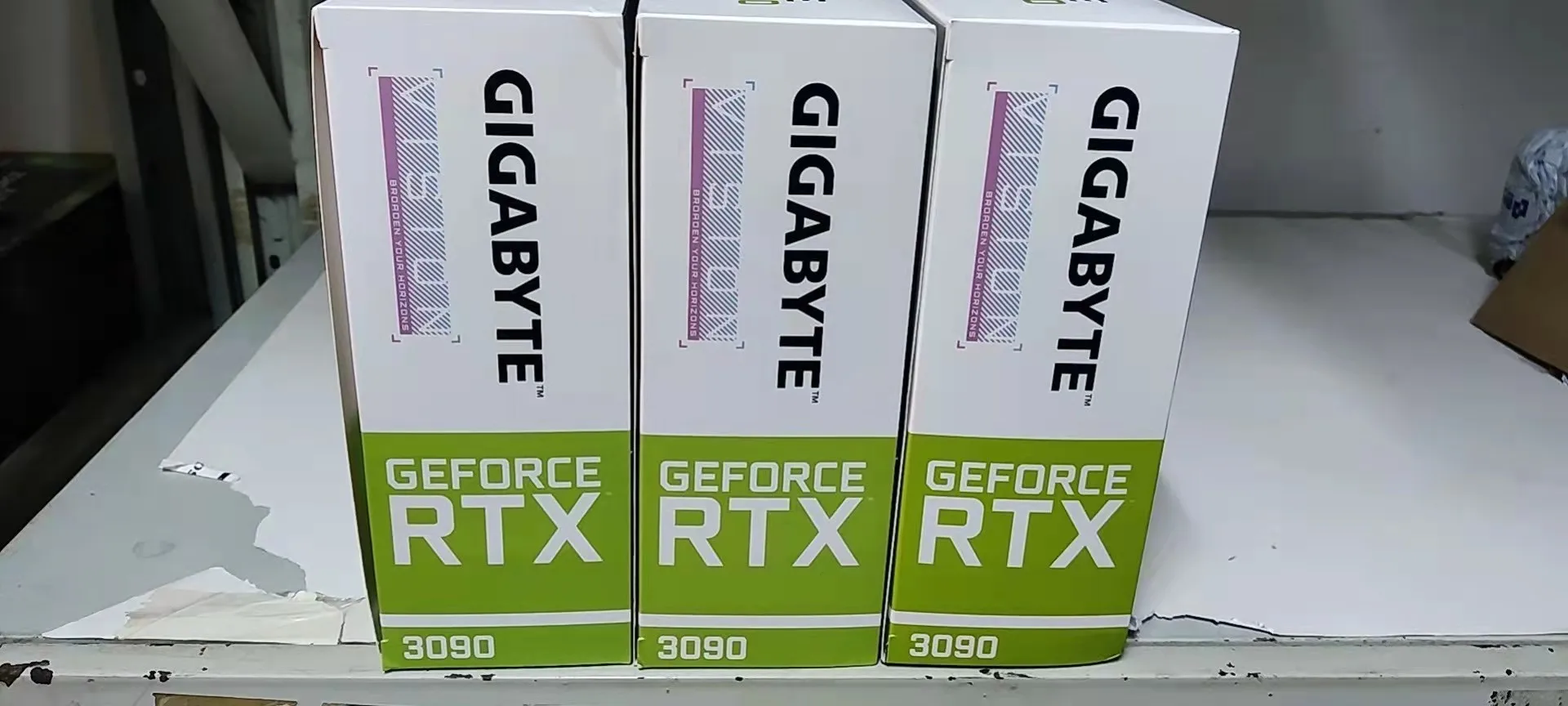 The latest product gigabyte RTX 3090 24GB graphics card