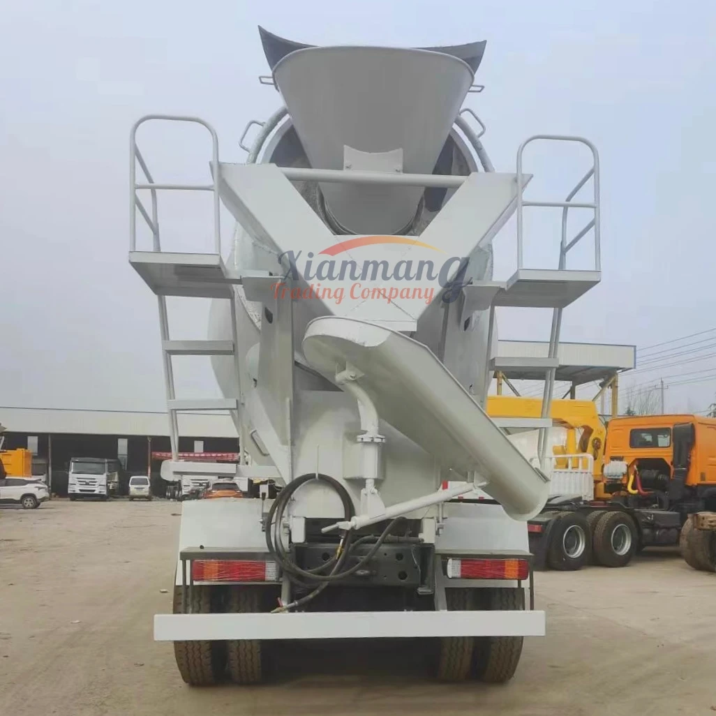 Sinotruck Howo 12m3 concrete cement mixer truck 6x4 diesel Howo concrete mixer truck