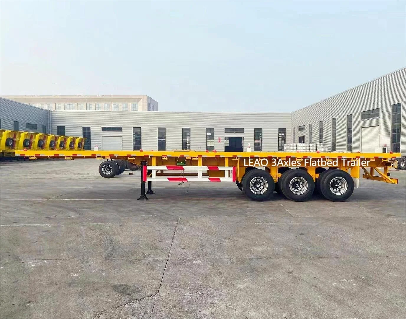 Usine 3 essieux 20 40 pieds semi-remorque a plat 50 тонн 60 remorque de