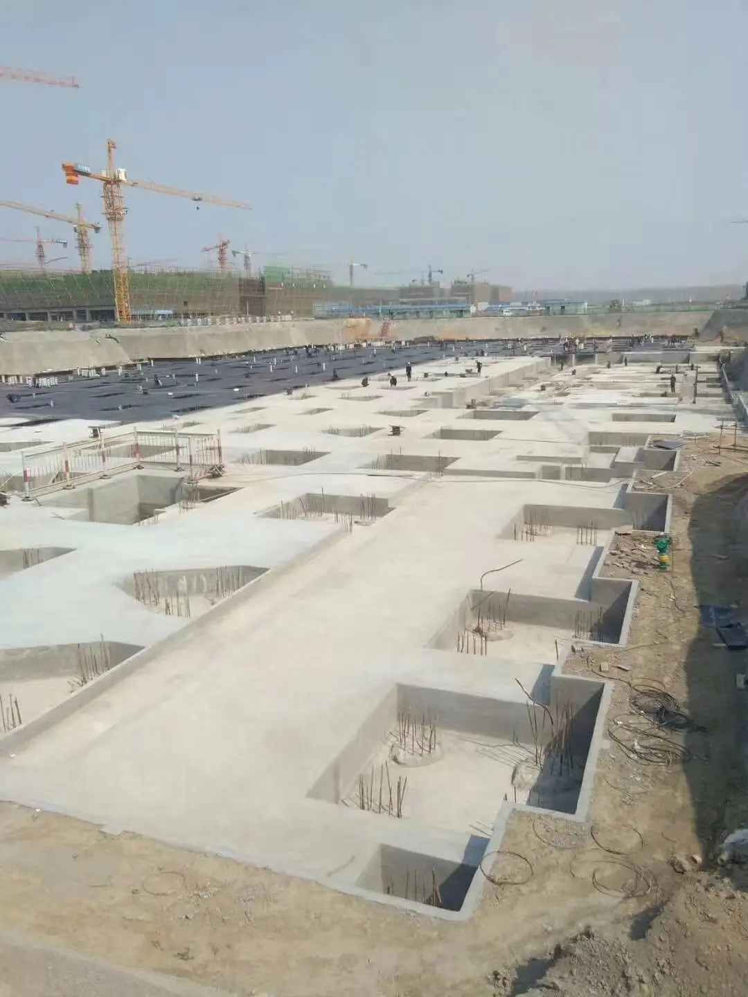 ECO-friendly EPDM Fabric Waterproof Rubber Membrane EPDM Waterproof Geomembrane Asphalt Pond Liner