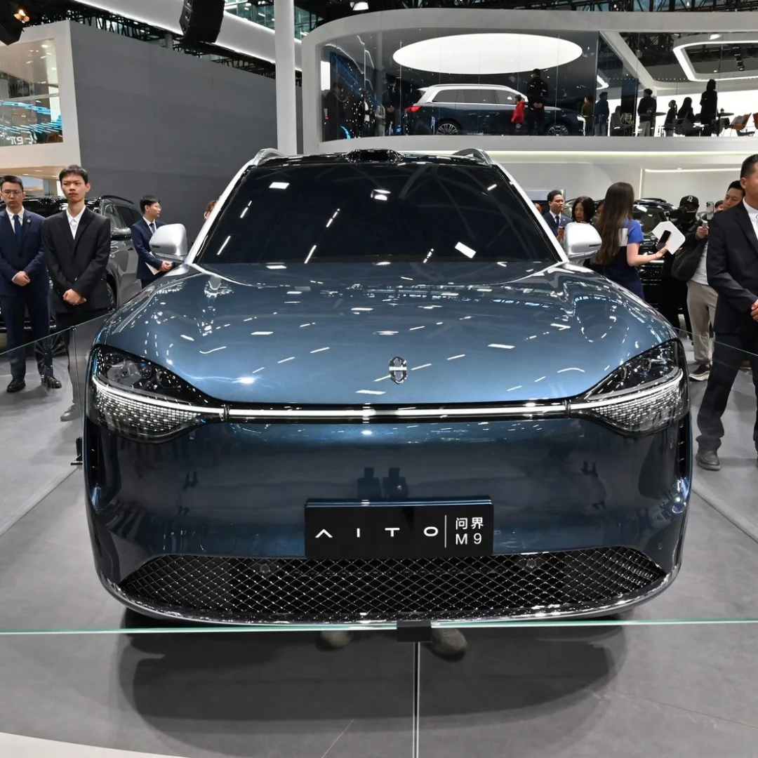 Artificial Intelligence Automatic Driving Full Size Large Luxury Hybrid Electric 4WD 4X4 SUV Hua wei Seres AITO M9 EVR Max