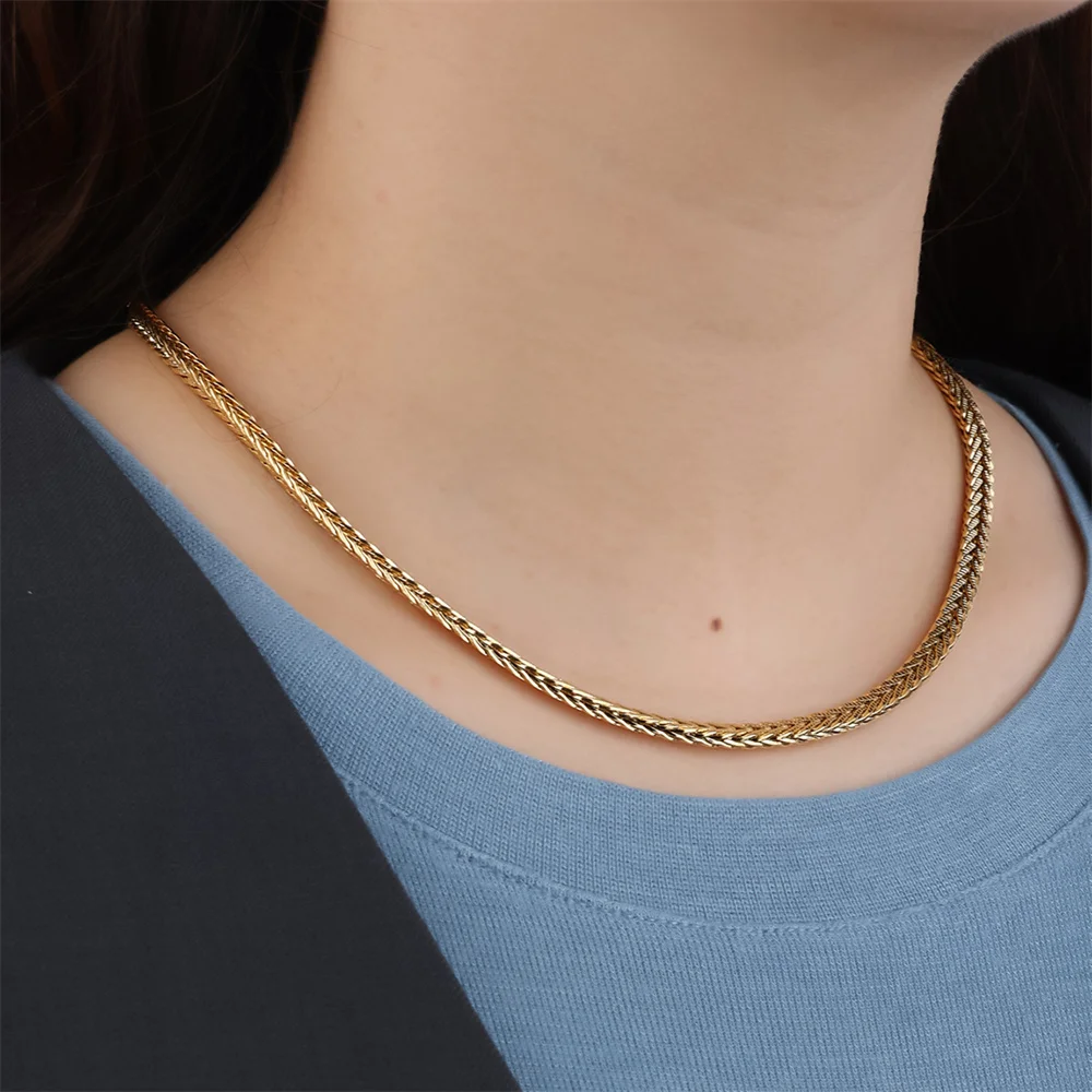 Wholesale Sweat Resistant Full Gold Plating Finish Stainless Steel Wheat Chain Personality Classic Clavicle Necklace For Women