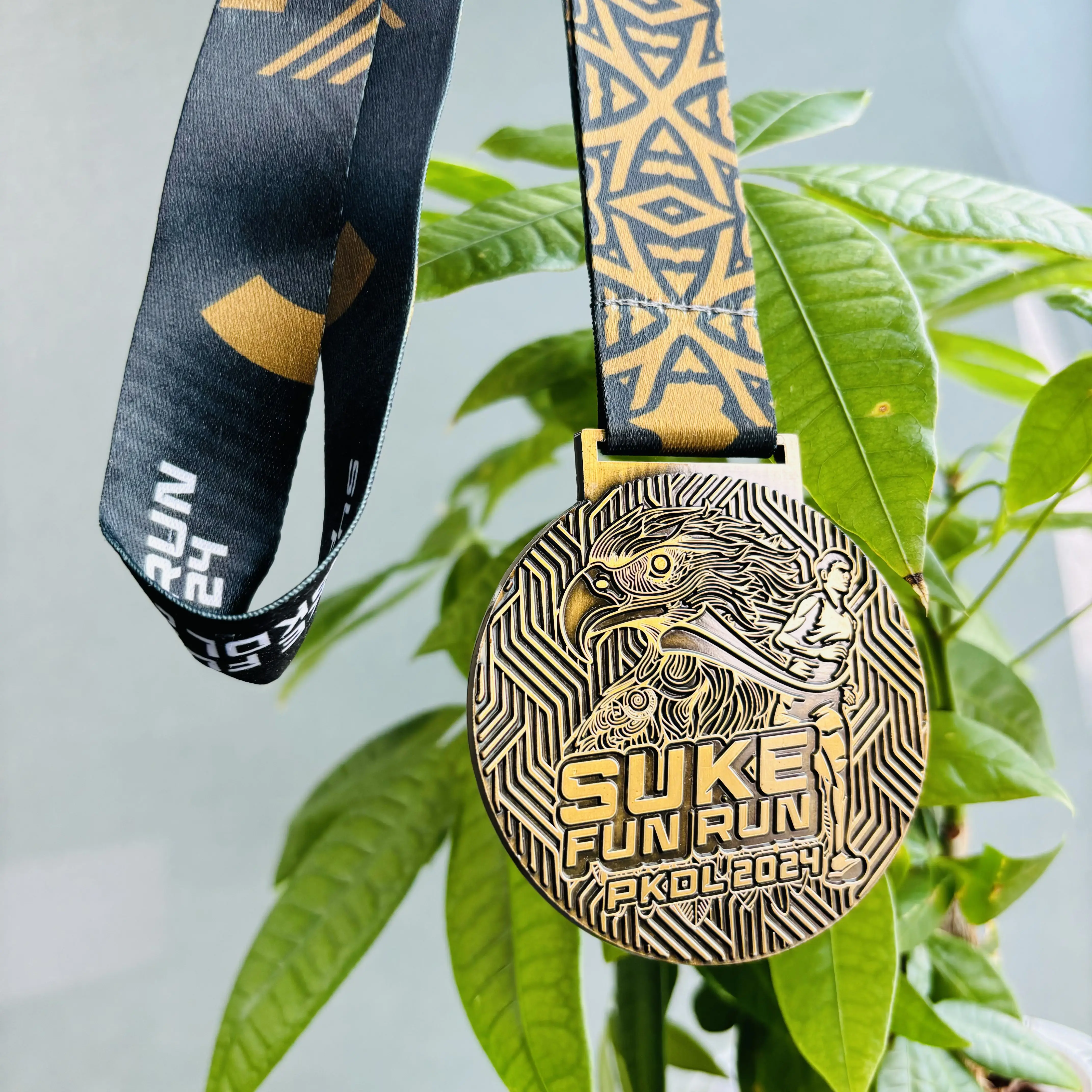 Заводская изготовленная на заказ Бесплатная дизайнерская металлическая футбольная спортивная медаль Золотая 3D сувенирная Лиги чемпионов