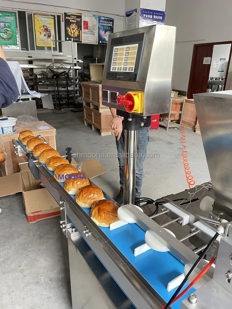 Automatic Cheese Stuffing Paste Bread Stick Making Machine Bakery Toast Milk Cream Bread Filling Machine Crossiant Sauce Filler