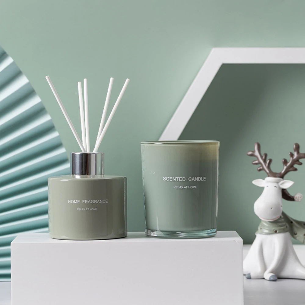 Gift Set Scented Oil Diffuser Sticks Home Diffuser Set Soy wax Candles  Reed Diffuser Candle Set