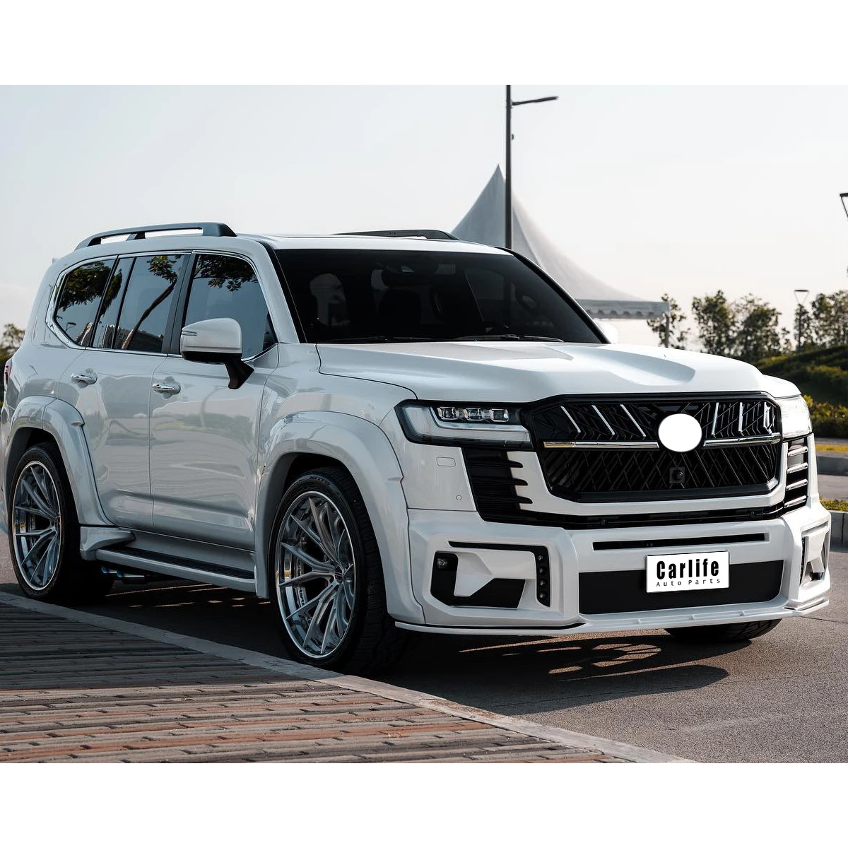 High Performance and Price bumper body kit with grille for Toyota LC300 2022-2024 modified to wald model.