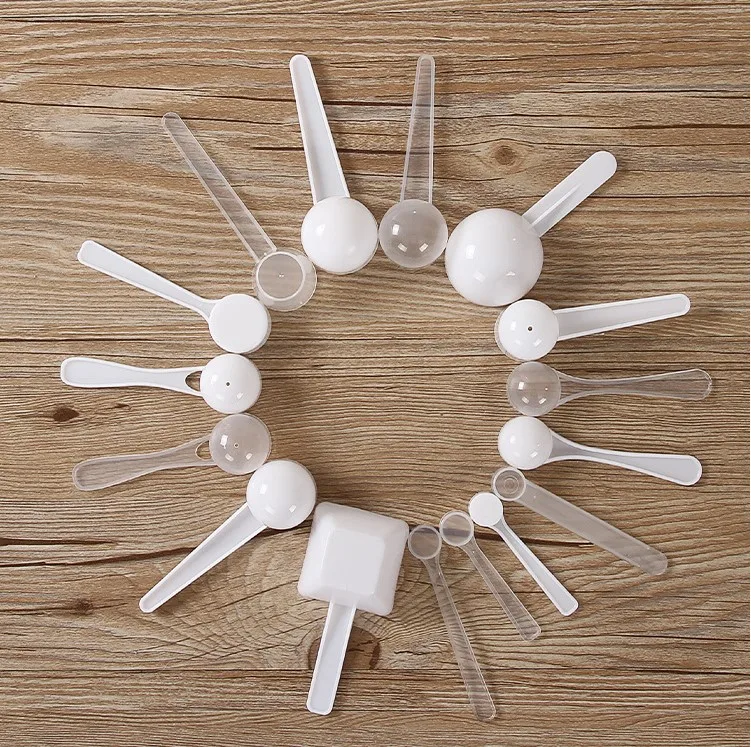 High quality Customized Food Grade1g salt control spoon powder spoon plastic PP dosage 2 ml scoop