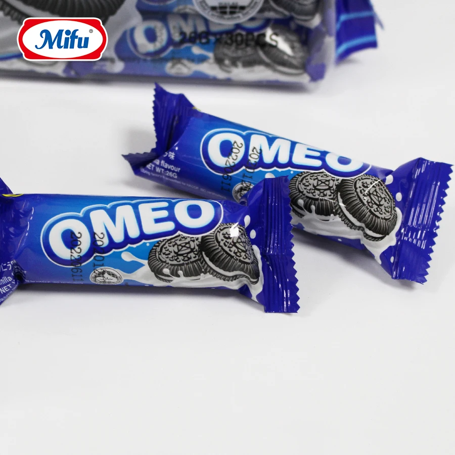 26g mini chocolate chips wafer biscuit delicious chocolate compound snack sandwich biscuits for Valentine