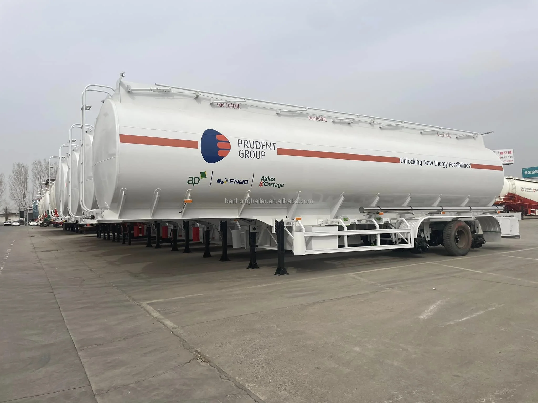 Benhong 42000L Fuel Tank Semi-Trailer with Three Axels aluminium Material good price good qarliaty