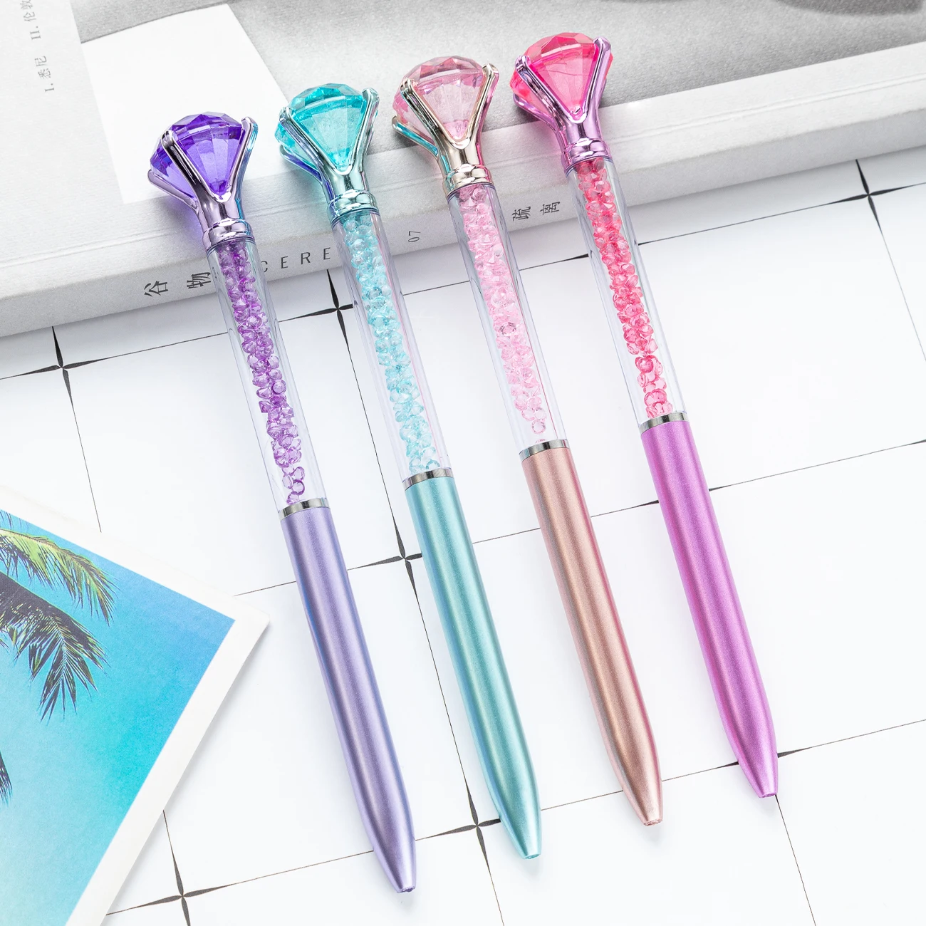 Wholesale Custom Logo Big Diamond Plastic Ballpoint Pen New Design Beautiful Crystal Novelty Pen for Promotion