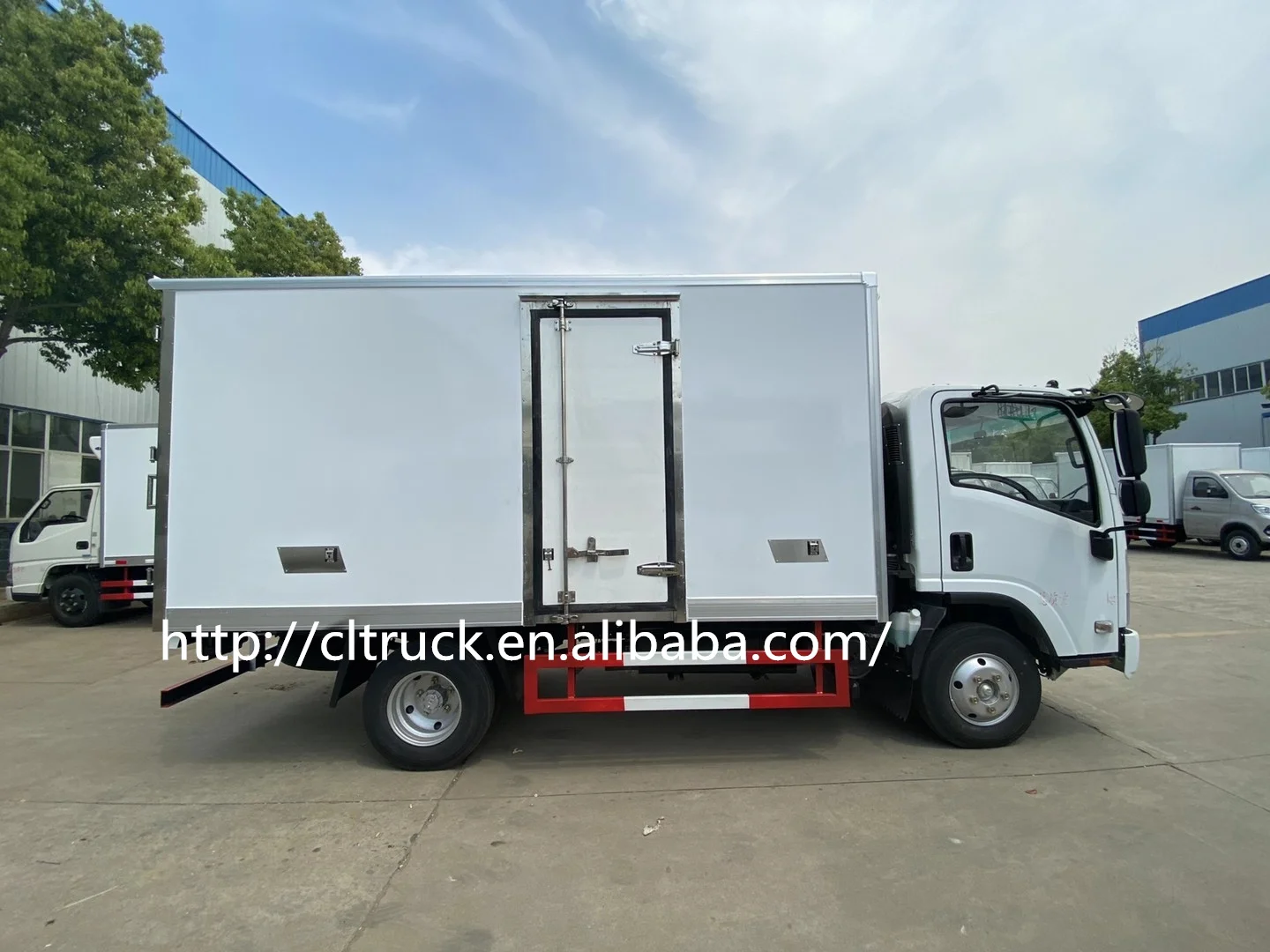 ISUZ-U 4X2 Corrugated Steel cargo van truck 3.5 tons van cargo truck