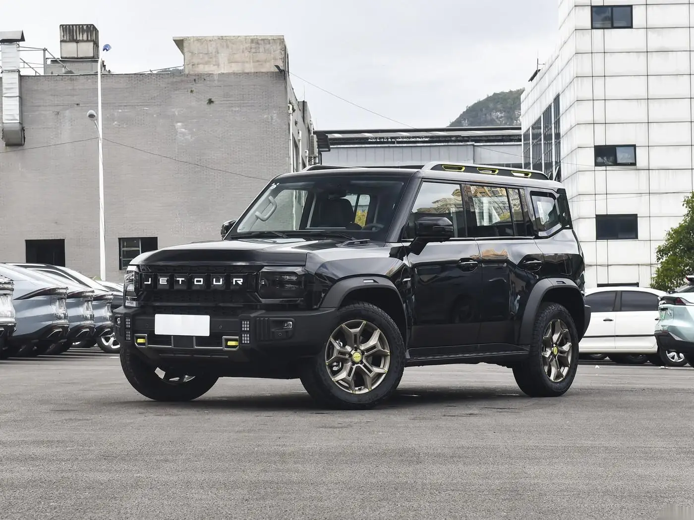 Лидер продаж 2024 б/у JETOUR T2 и SEA CD 129KMS средний лес C-DM4WD бензиновый внедорожник для JORDAN DUBAI WILD ADVENTURE